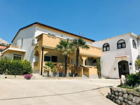 Apartments Dujmovic